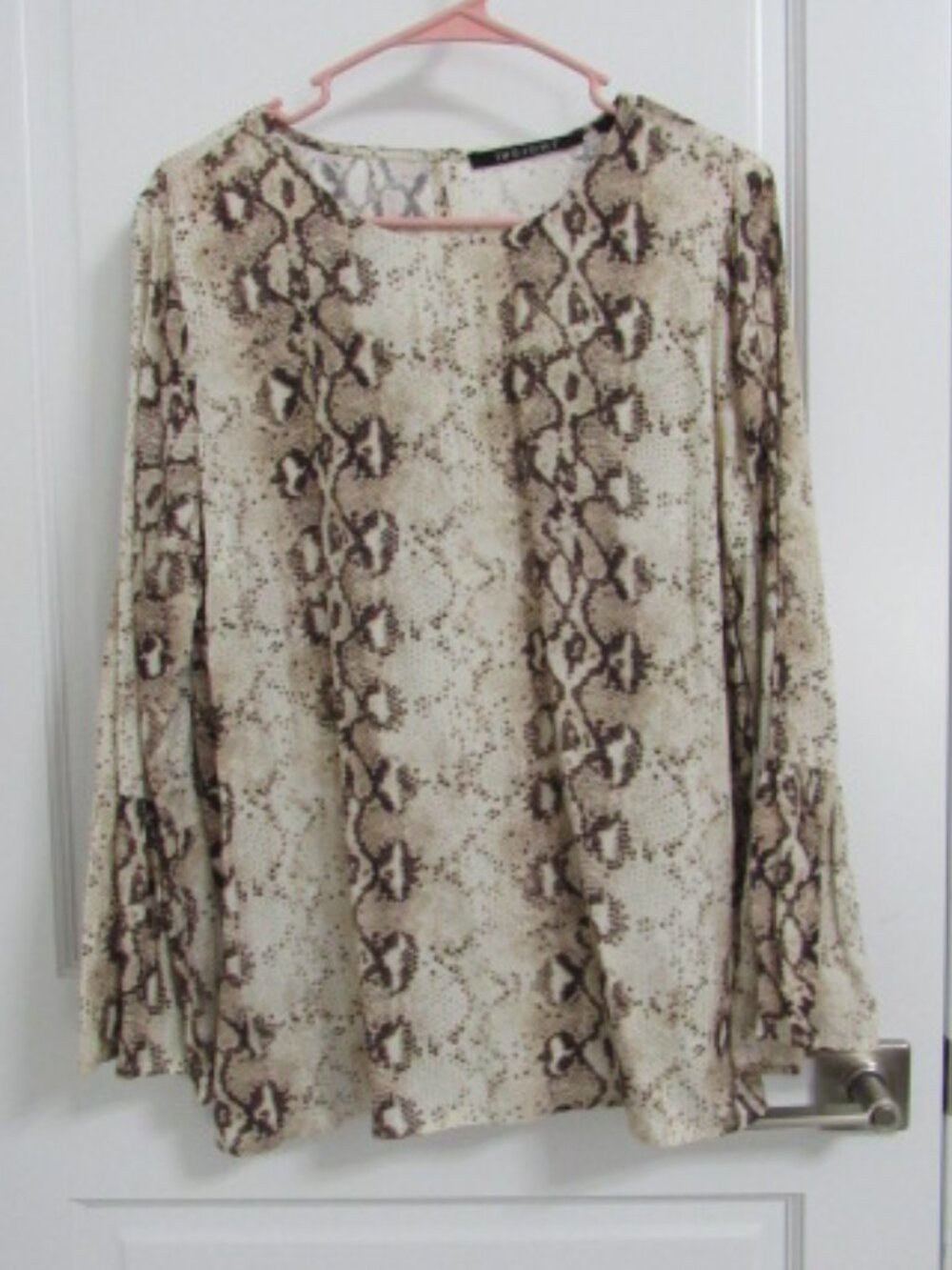 Insight Blouse Cheetah Print Bell Sleeve L